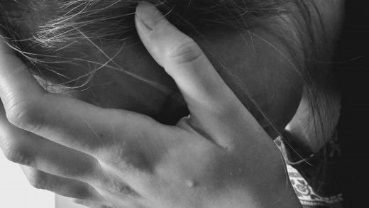 Gaslighting Kötüye Kullanımının Mağduru Olursanız Nasıl Tespit Edilir