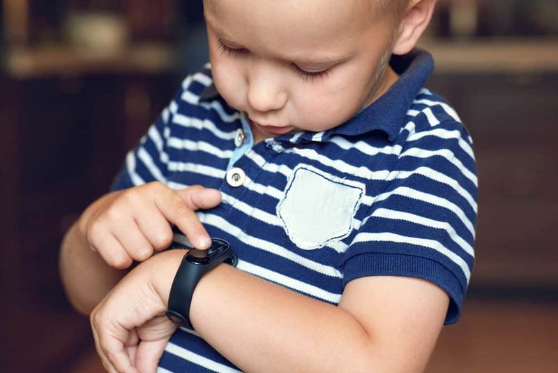 2022 年最适合儿童的 Fitbit